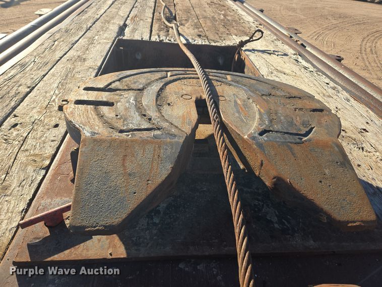 image for item DO1755 1994 Mack RD688S winch truck