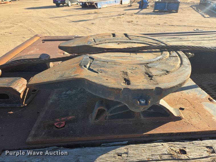 image for item DO1755 1994 Mack RD688S winch truck