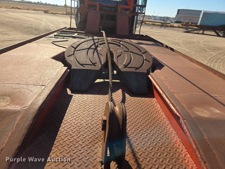 image for item DO1756 1999 Western Star 4964EX winch truck