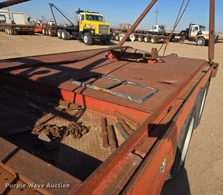 image for item DO1756 1999 Western Star 4964EX winch truck