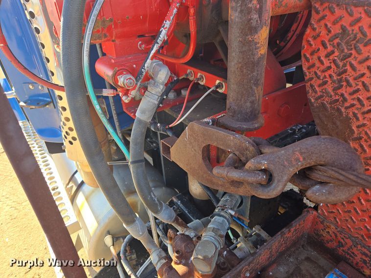 image for item DO1756 1999 Western Star 4964EX winch truck