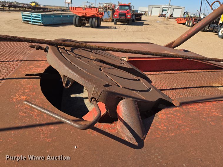 image for item DO1756 1999 Western Star 4964EX winch truck