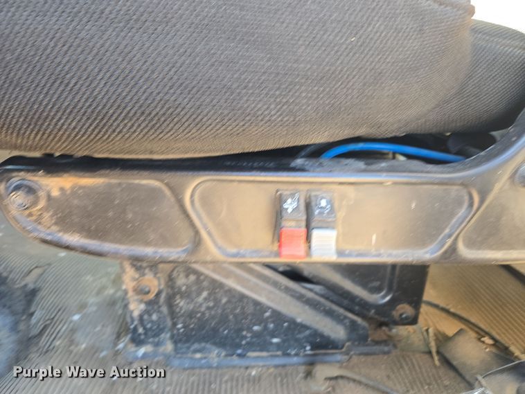 image for item DO1756 1999 Western Star 4964EX winch truck