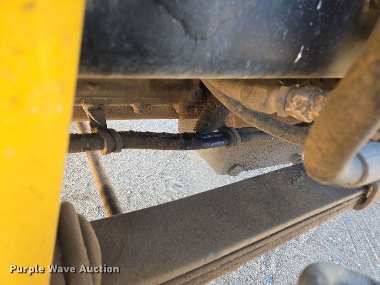 image for item DO1756 1999 Western Star 4964EX winch truck