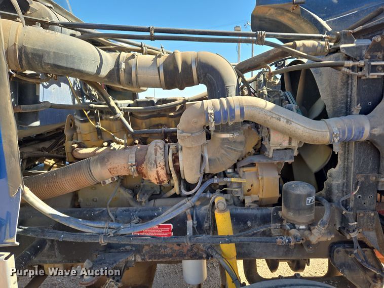 image for item DO1756 1999 Western Star 4964EX winch truck