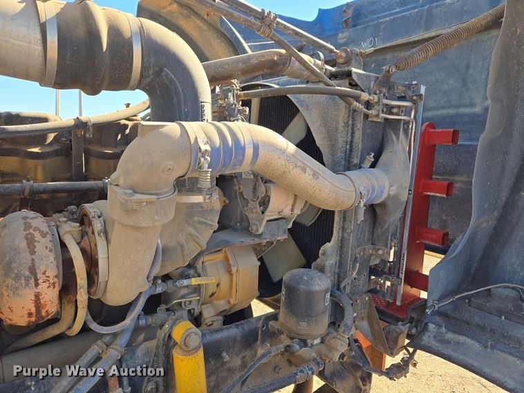 image for item DO1756 1999 Western Star 4964EX winch truck