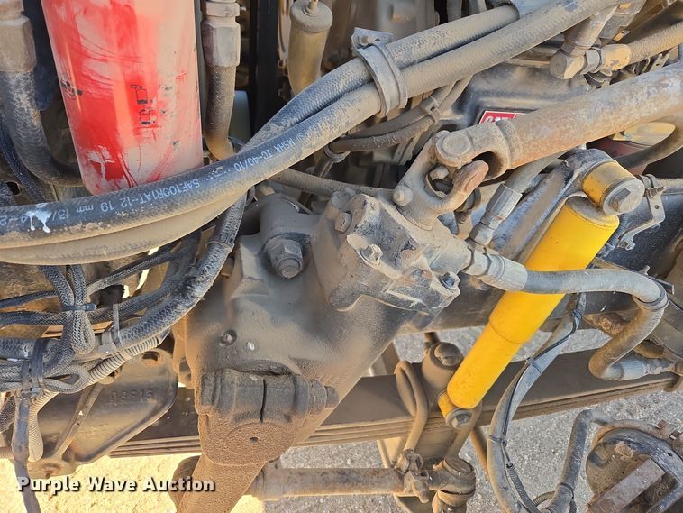 image for item DO1756 1999 Western Star 4964EX winch truck