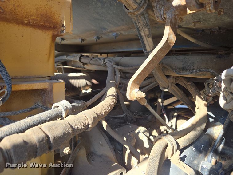 image for item DO1756 1999 Western Star 4964EX winch truck