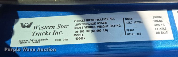 image for item DO1756 1999 Western Star 4964EX winch truck