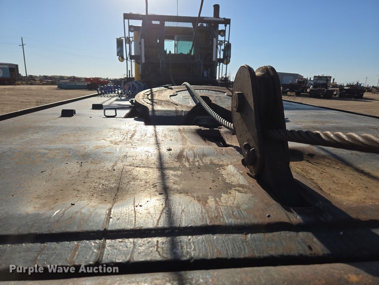 image for item DO1757 1991 International Paystar 5000 winch truck