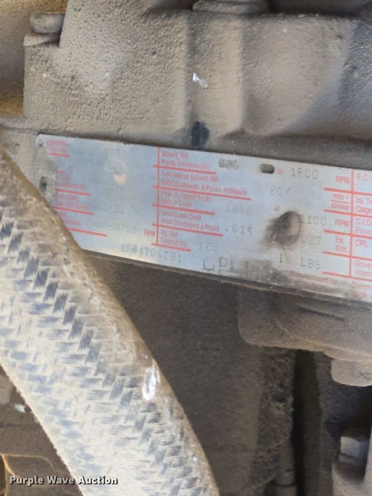 image for item DO1757 1991 International Paystar 5000 winch truck