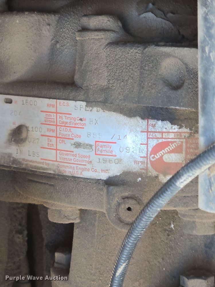 image for item DO1757 1991 International Paystar 5000 winch truck