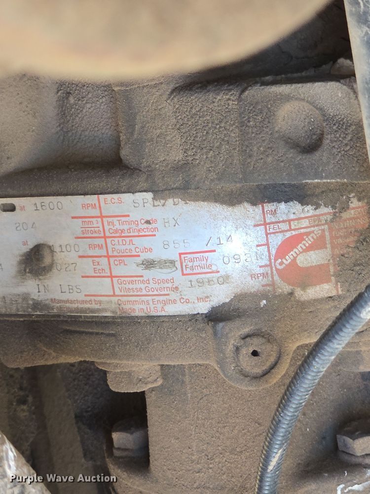 image for item DO1757 1991 International Paystar 5000 winch truck