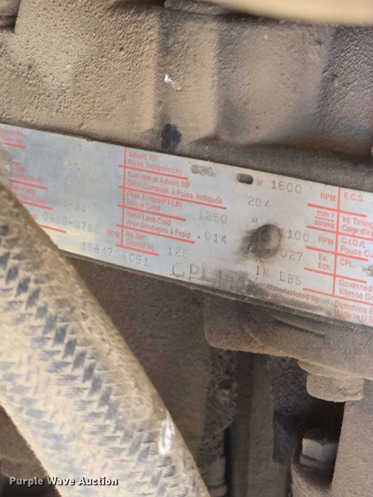 image for item DO1757 1991 International Paystar 5000 winch truck