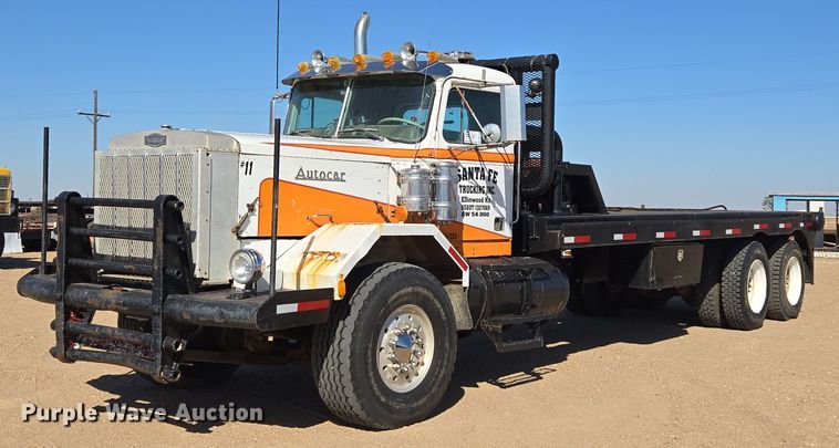 image for item DO1763 1981 Autocar winch truck