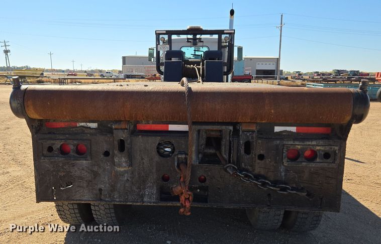 image for item DO1763 1981 Autocar winch truck