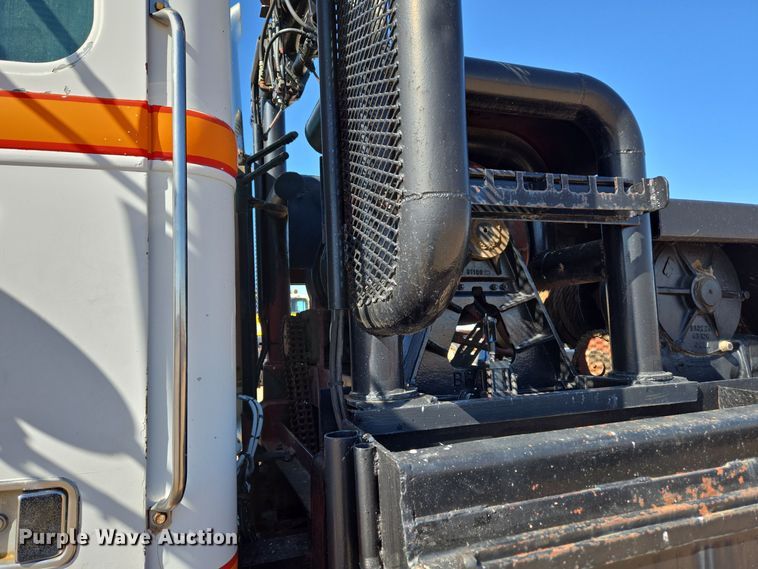 image for item DO1763 1981 Autocar winch truck