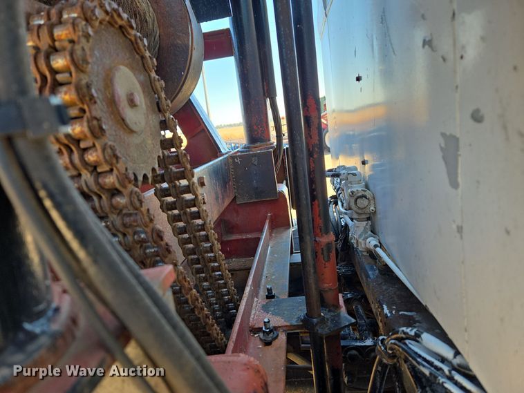 image for item DO1763 1981 Autocar winch truck