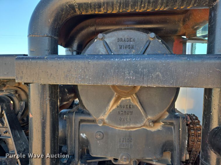 image for item DO1763 1981 Autocar winch truck