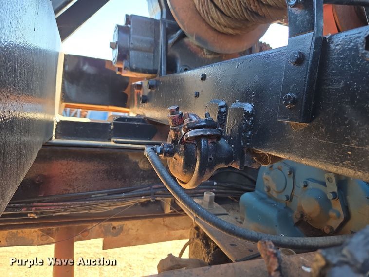 image for item DO1763 1981 Autocar winch truck