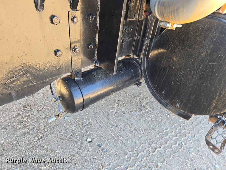 image for item DO1763 1981 Autocar winch truck