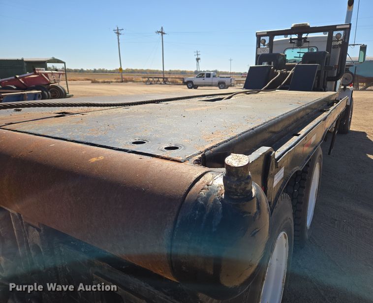 image for item DO1763 1981 Autocar winch truck