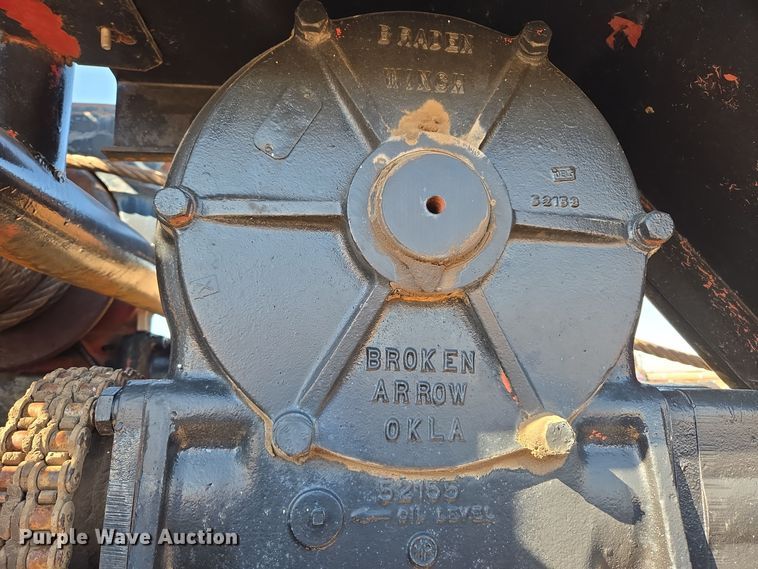 image for item DO1763 1981 Autocar winch truck