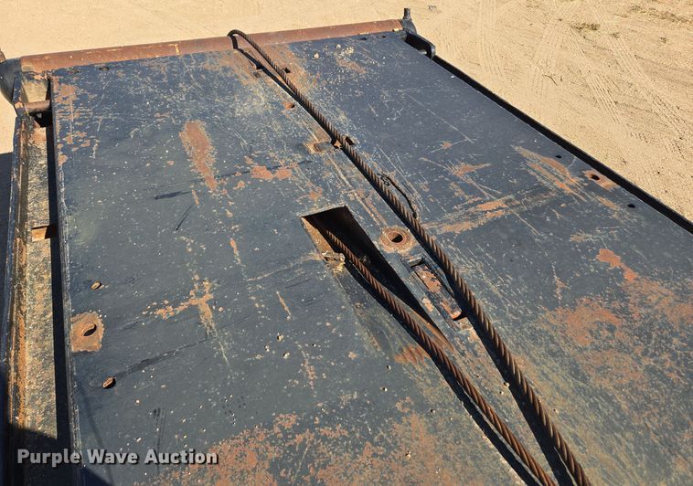 image for item DO1763 1981 Autocar winch truck