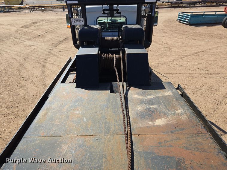 image for item DO1763 1981 Autocar winch truck