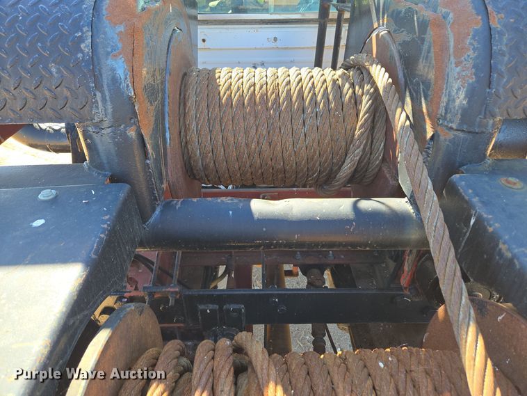 image for item DO1763 1981 Autocar winch truck