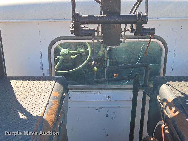 image for item DO1763 1981 Autocar winch truck