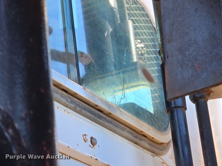 image for item DO1763 1981 Autocar winch truck