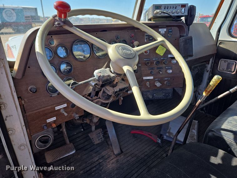 image for item DO1763 1981 Autocar winch truck