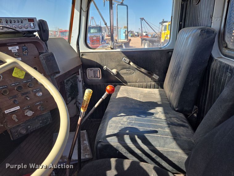 image for item DO1763 1981 Autocar winch truck