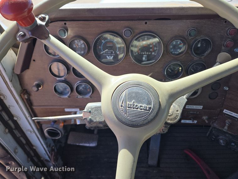 image for item DO1763 1981 Autocar winch truck