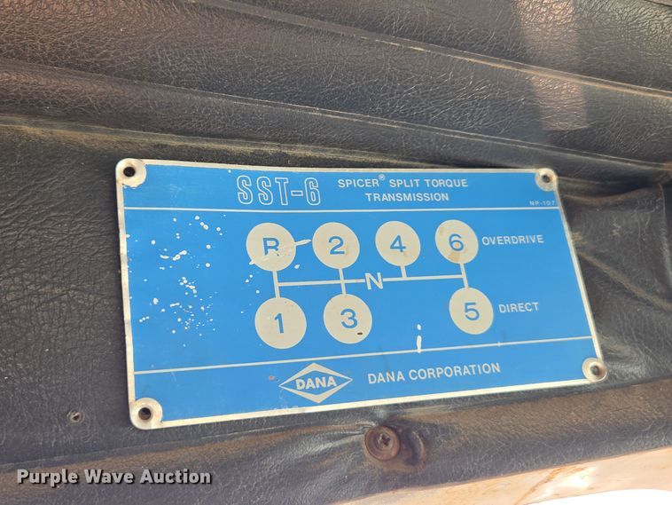 image for item DO1763 1981 Autocar winch truck