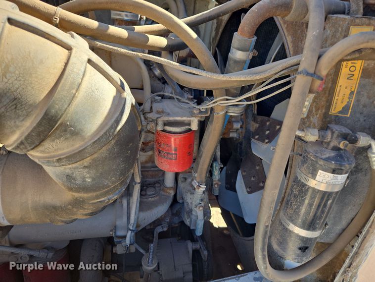 image for item DO1763 1981 Autocar winch truck