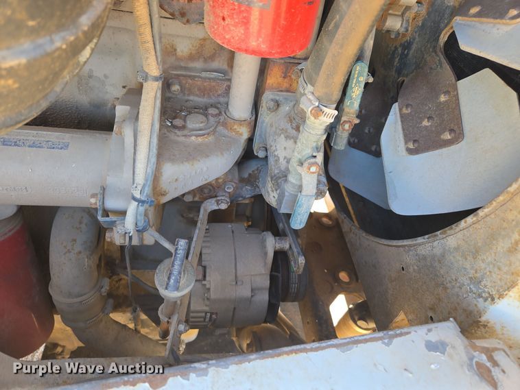 image for item DO1763 1981 Autocar winch truck