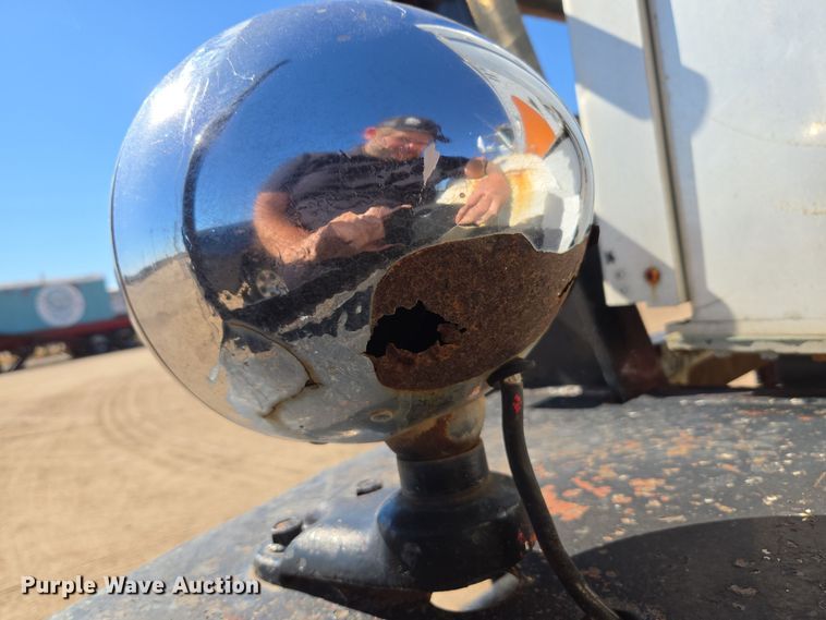 image for item DO1763 1981 Autocar winch truck