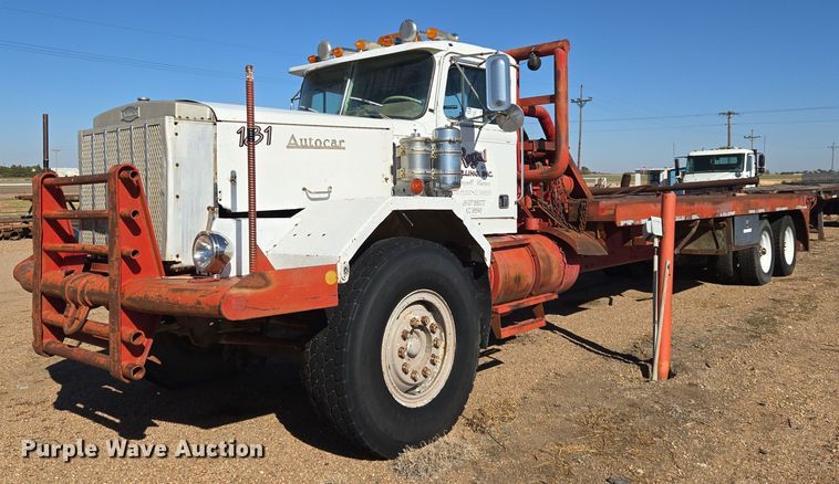 image for item DO1764 1981 Autocar DC10364B winch truck