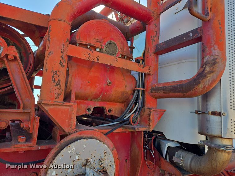 image for item DO1764 1981 Autocar DC10364B winch truck