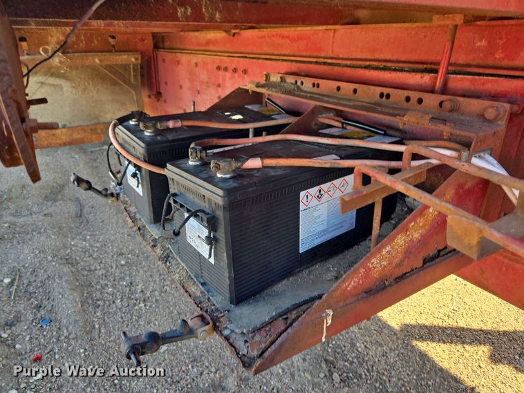 image for item DO1764 1981 Autocar DC10364B winch truck