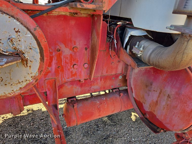 image for item DO1764 1981 Autocar DC10364B winch truck