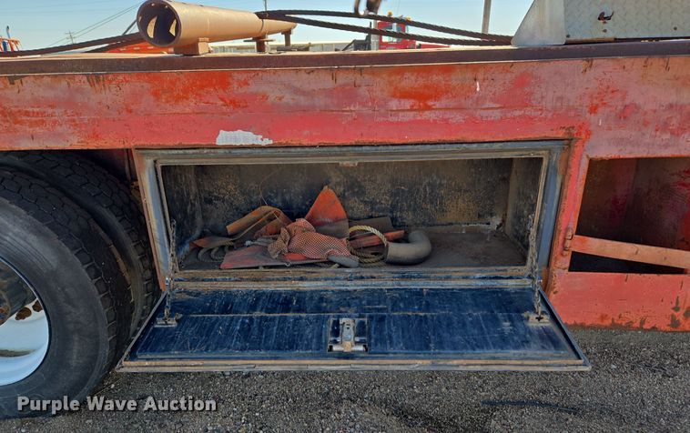 image for item DO1764 1981 Autocar DC10364B winch truck