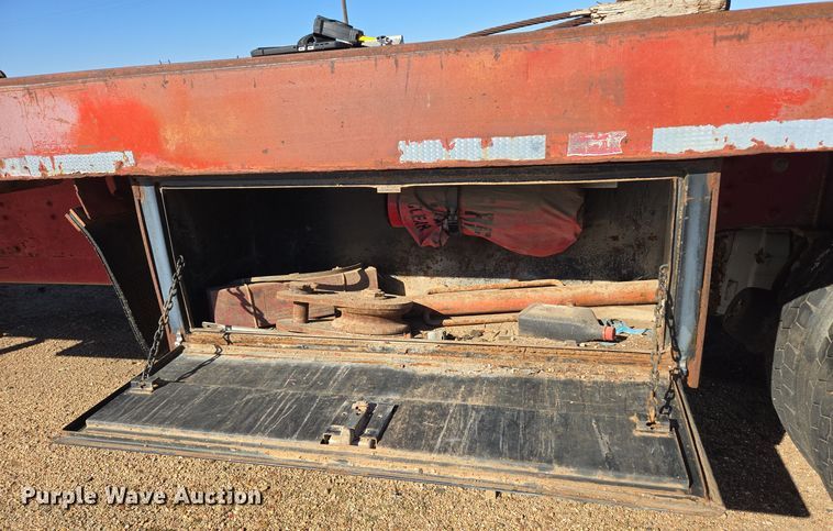 image for item DO1764 1981 Autocar DC10364B winch truck