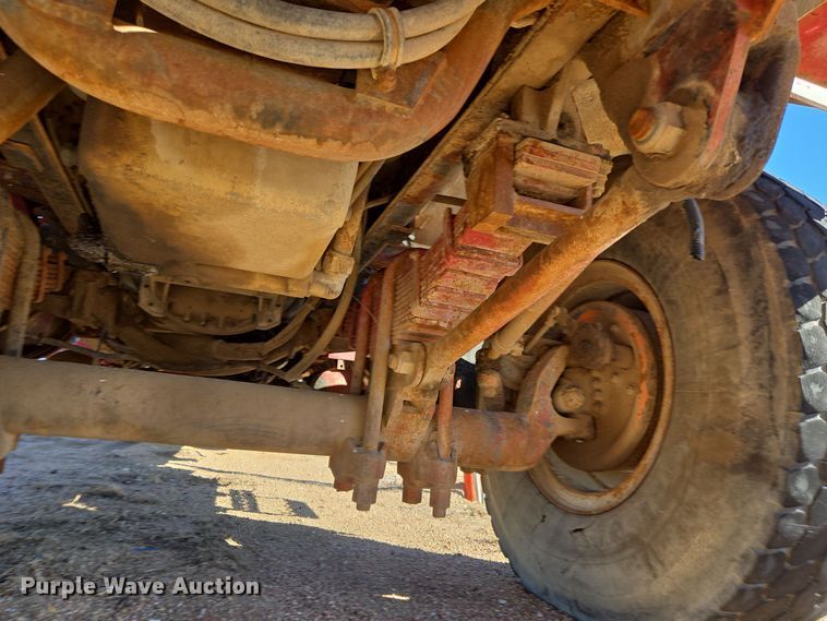 image for item DO1764 1981 Autocar DC10364B winch truck