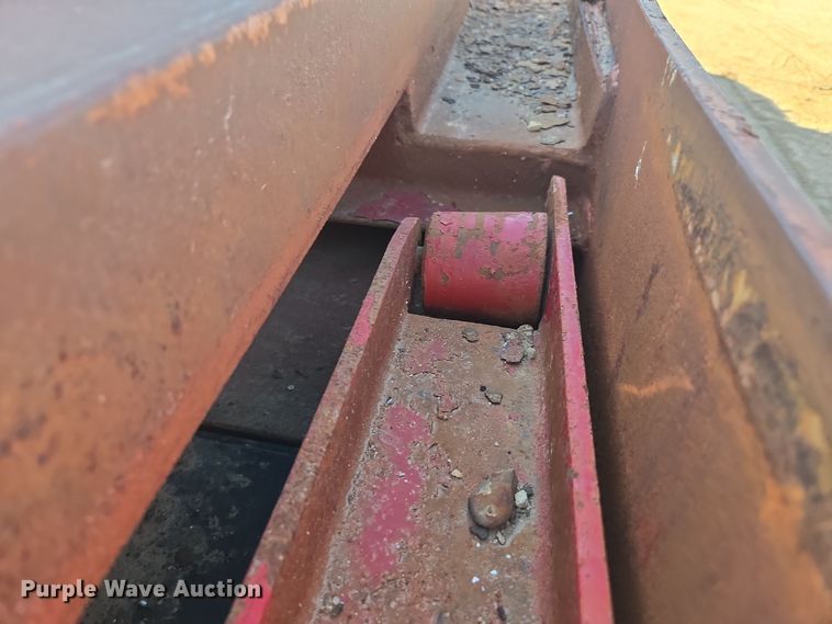 image for item DO1764 1981 Autocar DC10364B winch truck