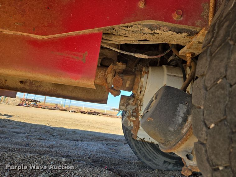 image for item DO1764 1981 Autocar DC10364B winch truck