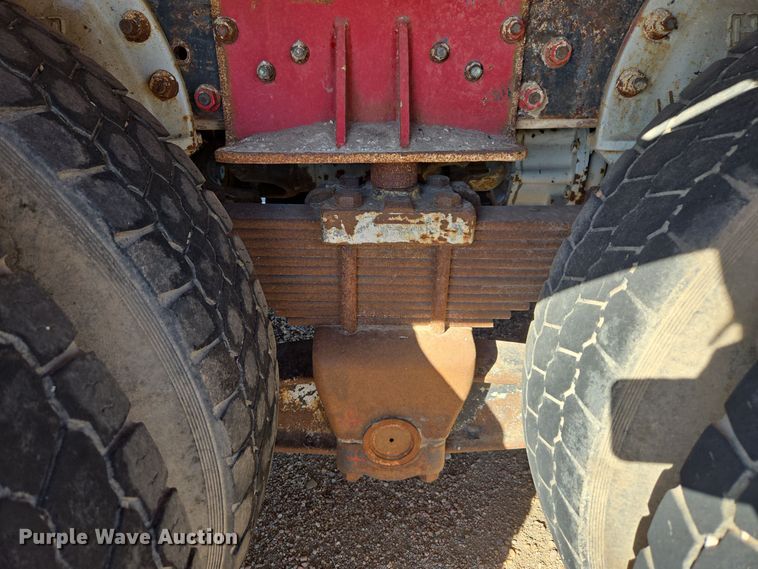 image for item DO1764 1981 Autocar DC10364B winch truck