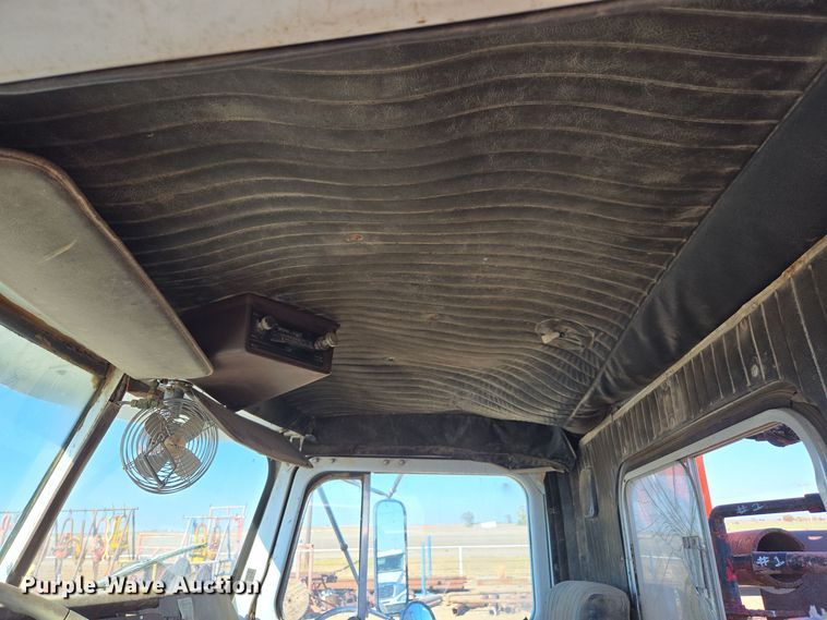 image for item DO1764 1981 Autocar DC10364B winch truck